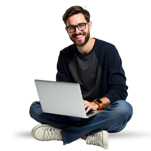 Junger Mann mit Brille arbeitet am Laptop in einem IT-Kurs bei PC-COLLEGE